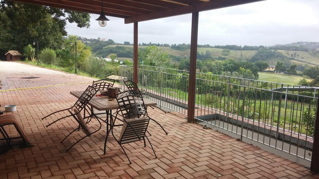 Le Querce Bed & Breakfast Ancona Eksteriør bilde