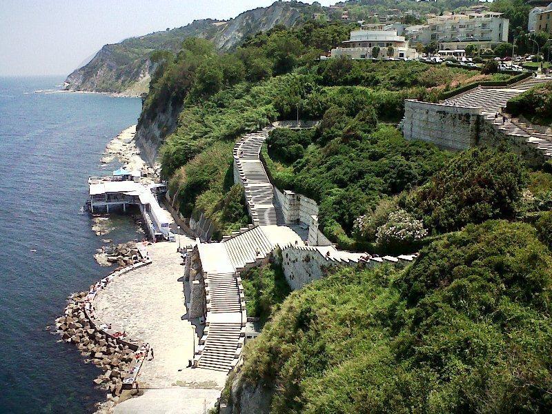 Le Querce Bed & Breakfast Ancona Eksteriør bilde